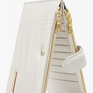 Elegant White Croc-Embossed Women's Wallet